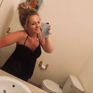 Meet your Posher, Ambo